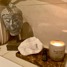 Load image into Gallery viewer, "CHARLIE" QUARTZ GEODE - The Stone of Intention - 1,5 KG