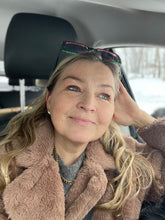 Load image into Gallery viewer, "GRACE" 18K GOLD, Brass Teardrop Hubs/Earrings, Length: 2.0 cm/ Width:1.0 cm