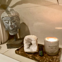 Load image into Gallery viewer, "GRACE" QUARTZ GEODE - The Stone of Intention - 1,38 KG