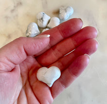 Load image into Gallery viewer, HOWLITE MEDITATION HEART - The Stone of Emotional Healing, 2 CM