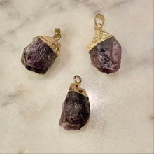 Load image into Gallery viewer, RAW AMETHYST, CRYSTAL JEWELRY, 18 CARAT GOLD COATING, 1,2 - 1,5 cm