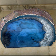 Load image into Gallery viewer, AGATE CRYSTAL The stone of Balance and Stability