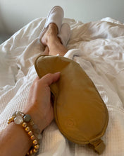 Load image into Gallery viewer, CINDERELLA SLEEPING MASK 100 % Mulberry silk