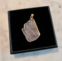 Load image into Gallery viewer, CLEAR QUARTZ CRYSTAL JEWELRY PENDANT, GOLD COATING, 5cm