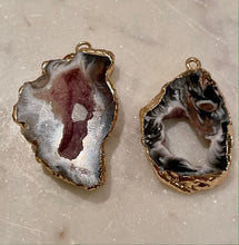 Load image into Gallery viewer, NATURAL GREY AGATE GEODE CRYSTAL JEWELRY, PENDANT, 1,2-2cm