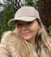 Load image into Gallery viewer, "EARTH" AUTUMN AND WINTER CAPS, Stay Warm & Chic