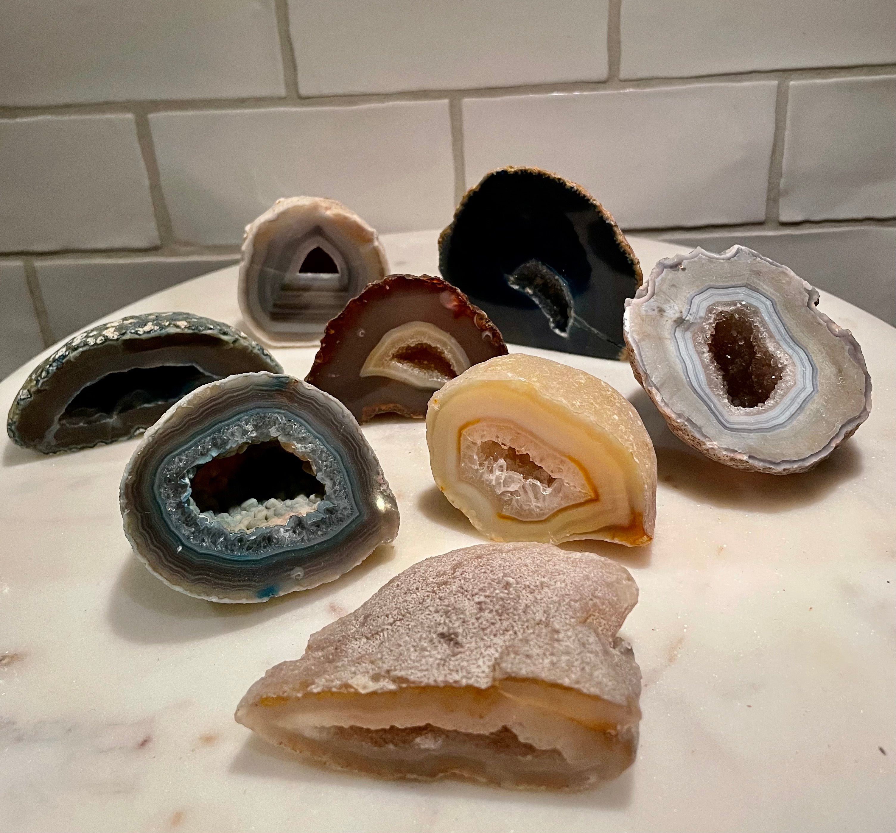 SMALL AGATE CRYSTALS The stone of Balance and Stability – House of ...