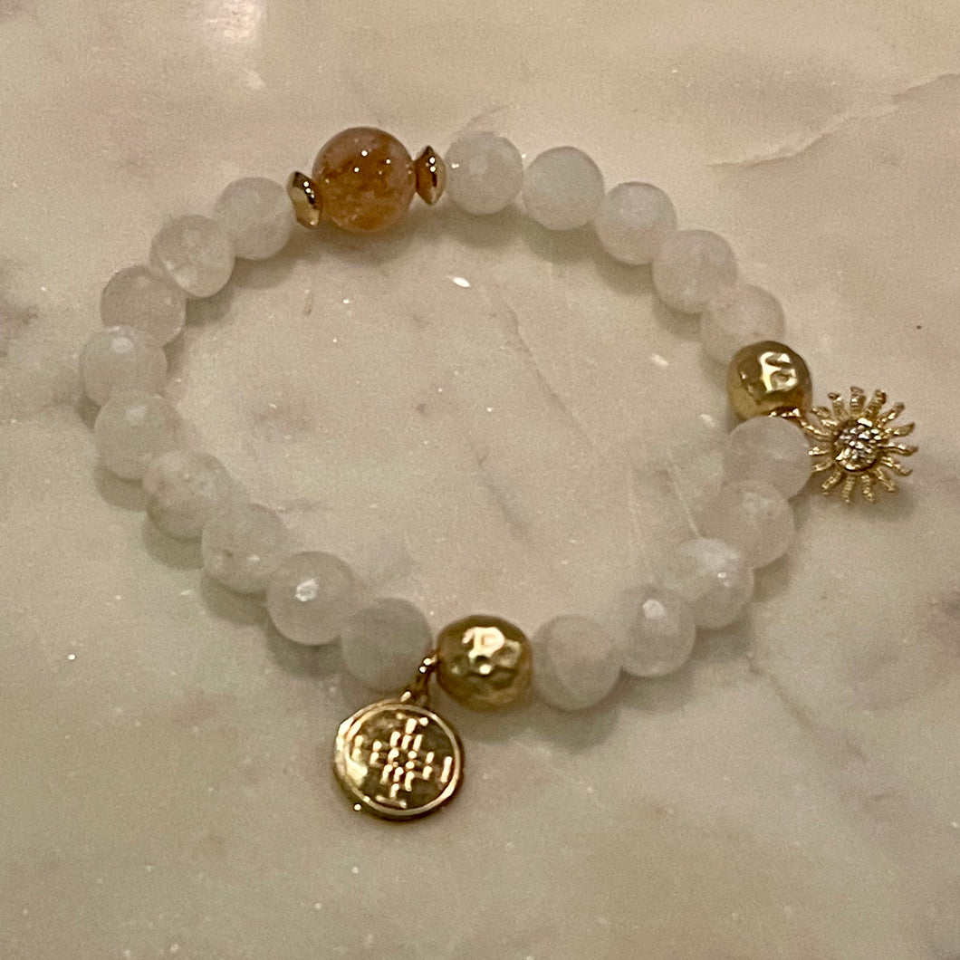 NATURAL Exclusive MOONSTONE - The Goddess Stone, 8mm
